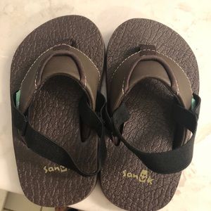 Toddler Boy Sanuks